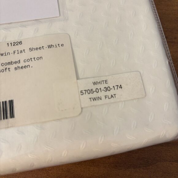 CUDDLEDOWN 400 Thread Count Flat Sheet, Twin, White Riso Jacquard Combed Cotton - Picture 5 of 6